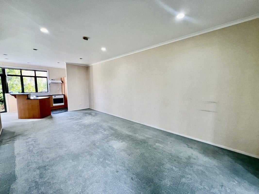 69/1 Ambrico Place, New Lynn, Auckland - Carousel 2
