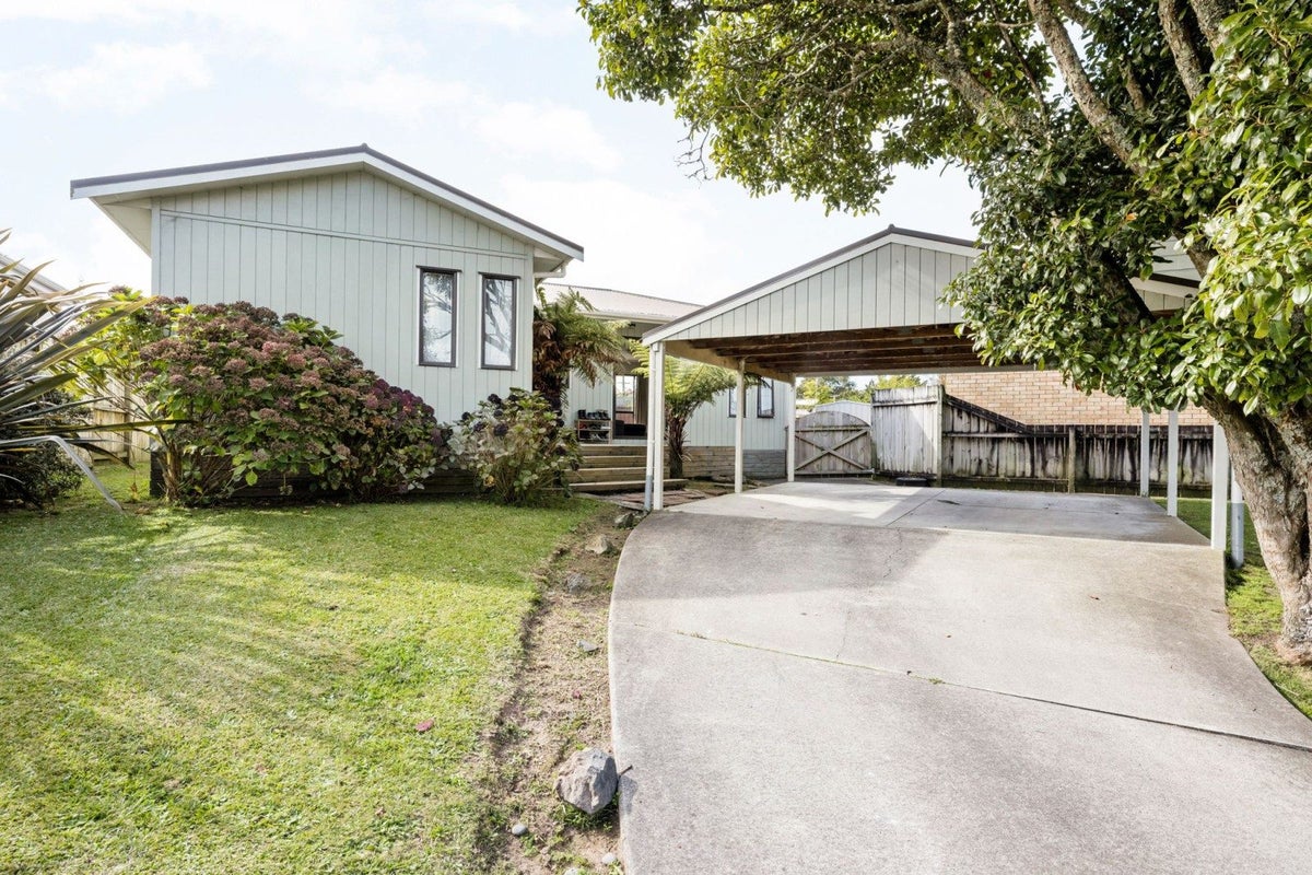 2 Balmoral Street, Chartwell, Hamilton - Carousel 1