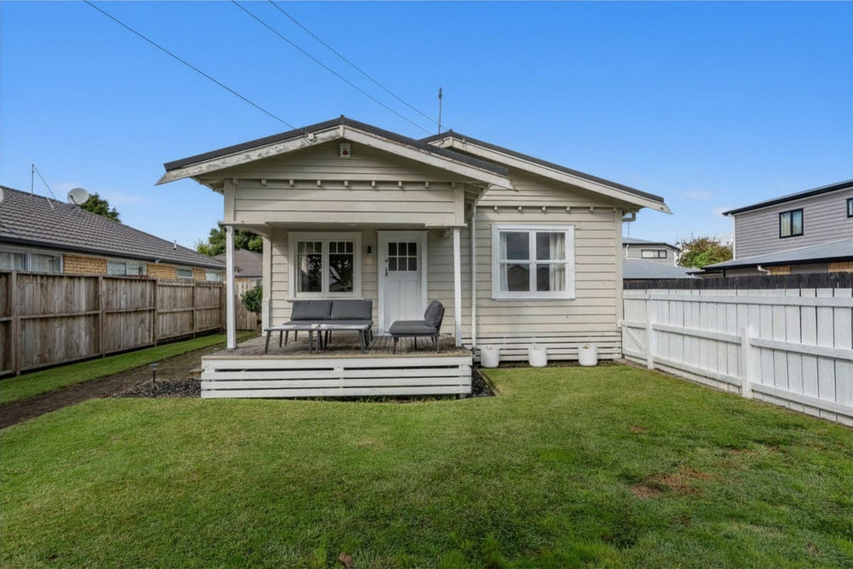 4 Pitt Street, Frankton, Hamilton - Carousel 11