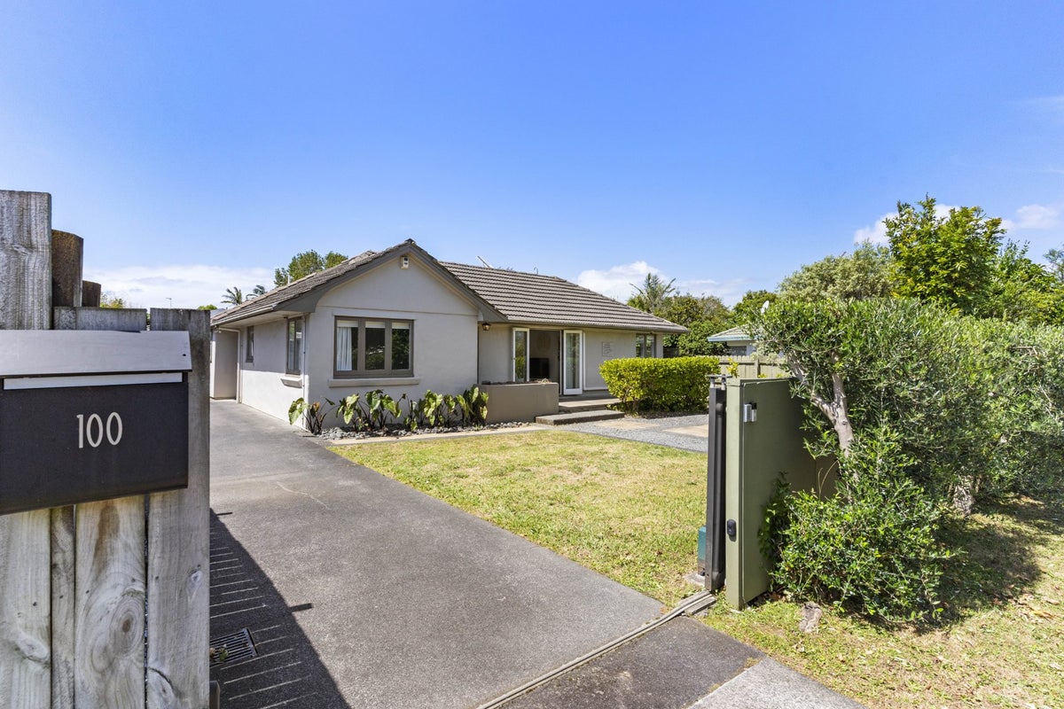 100 Nelson Street, Howick, Auckland - Carousel 1