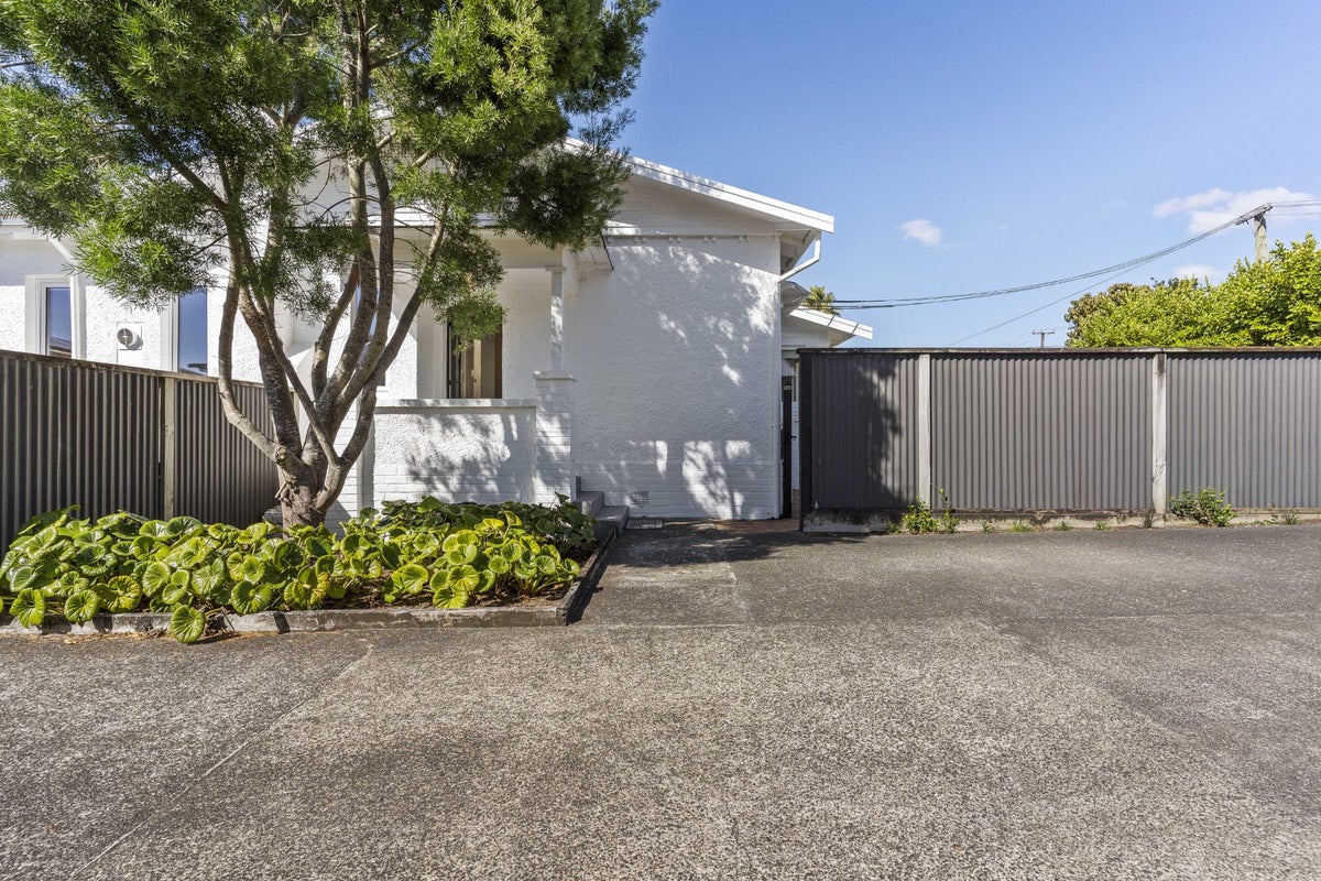 2/12 Somerfield Street, Ellerslie, Auckland - Carousel 13