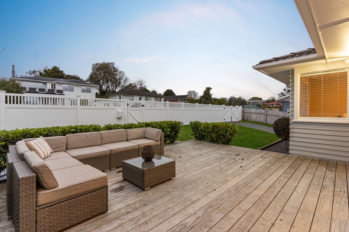 71 Hellyers Street, Birkdale, Auckland - Carousel 34