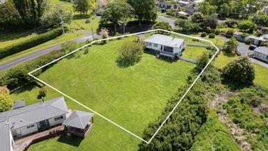 81A Foster Road, Temple View, Hamilton - Carousel 1