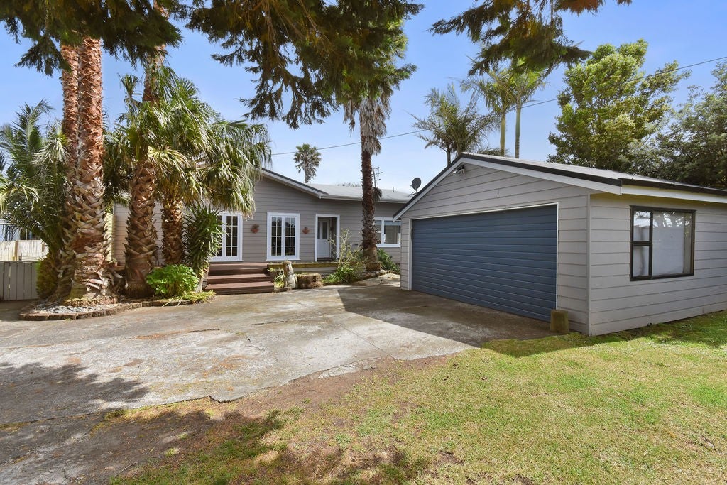 27 Stevenson Road, Clarks Beach, Clarks Beach - Carousel 1