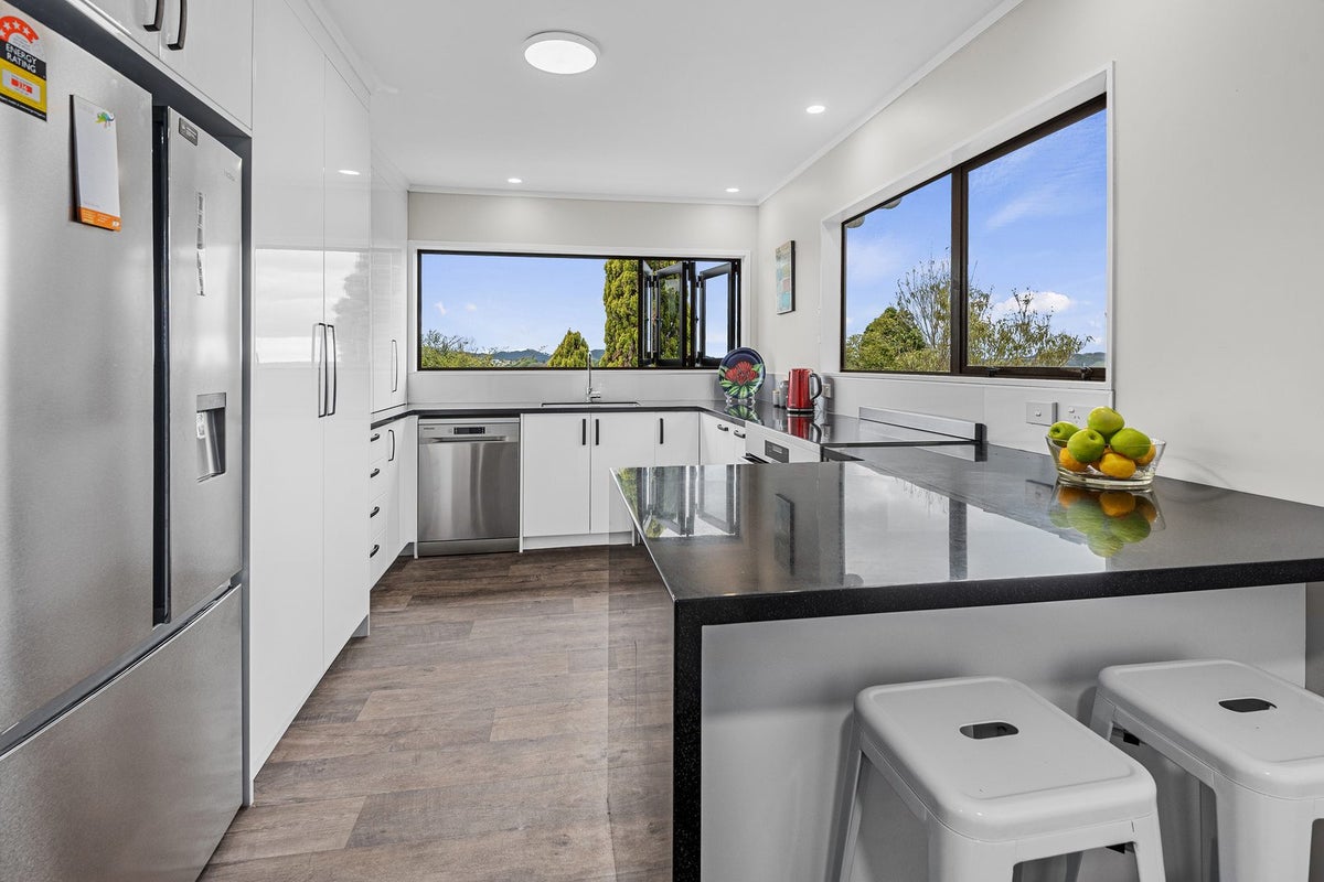13 Barclay Place, Kamo, Whangarei - Carousel 2