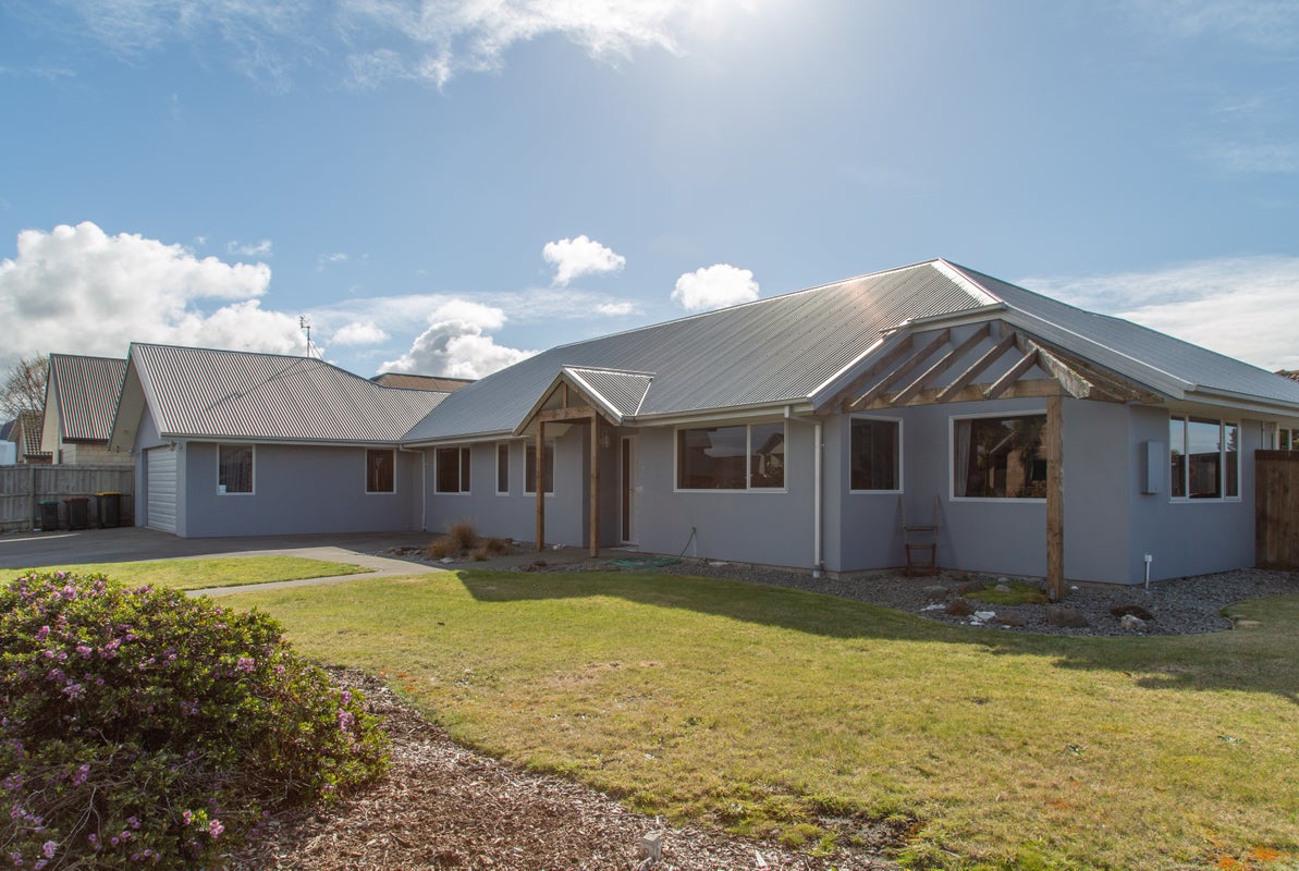 2 Evergreen Place, Parklands, Christchurch - Carousel 1