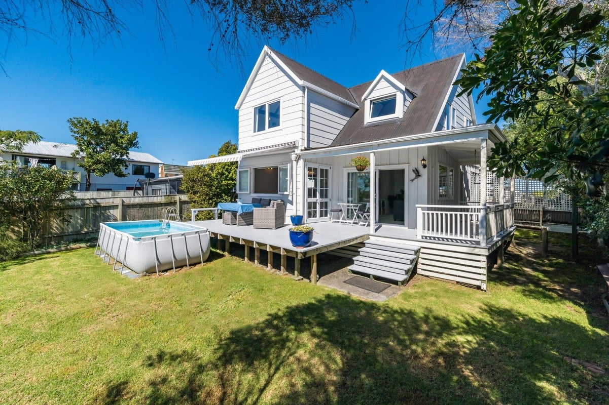 802 Whangaparaoa Road, Manly, Whangaparaoa - Carousel 1