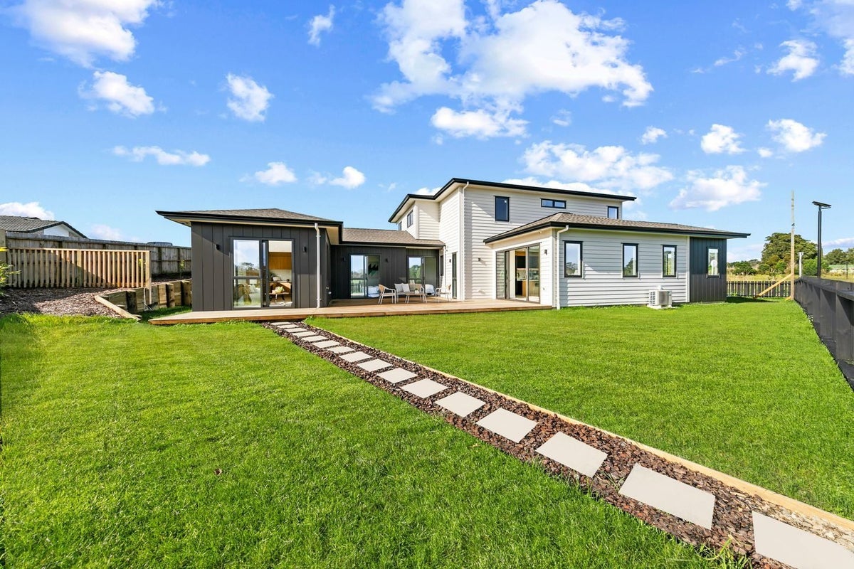 63 Mcindoe Road, Kumeu - Carousel 29