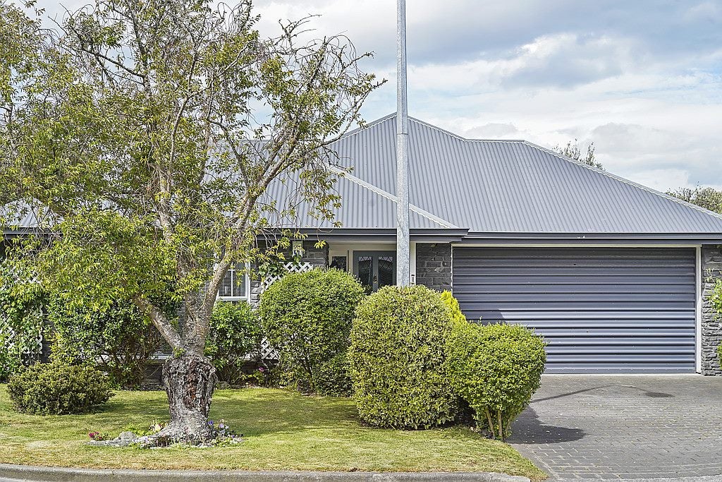 1 Brookford Place, Westmorland, Christchurch - Carousel 1