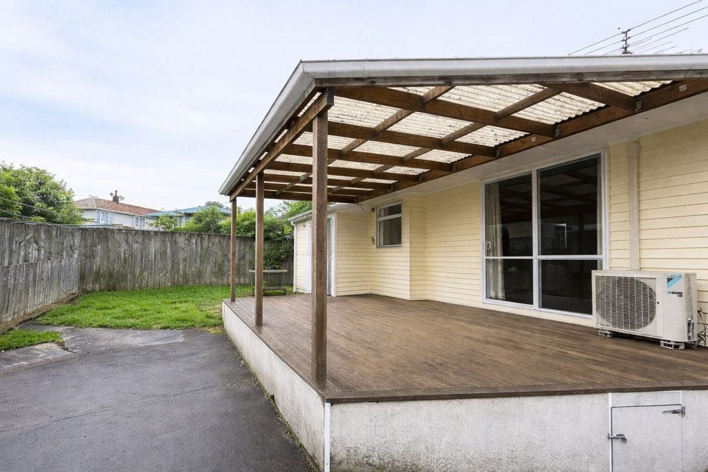 26 Valonia Street, New Windsor, Auckland - Carousel 13