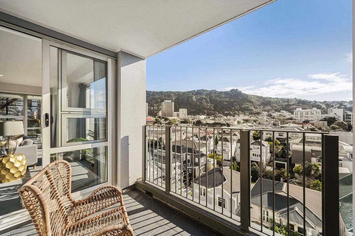 502/107 Thorndon Quay, Pipitea, Wellington - Carousel 1