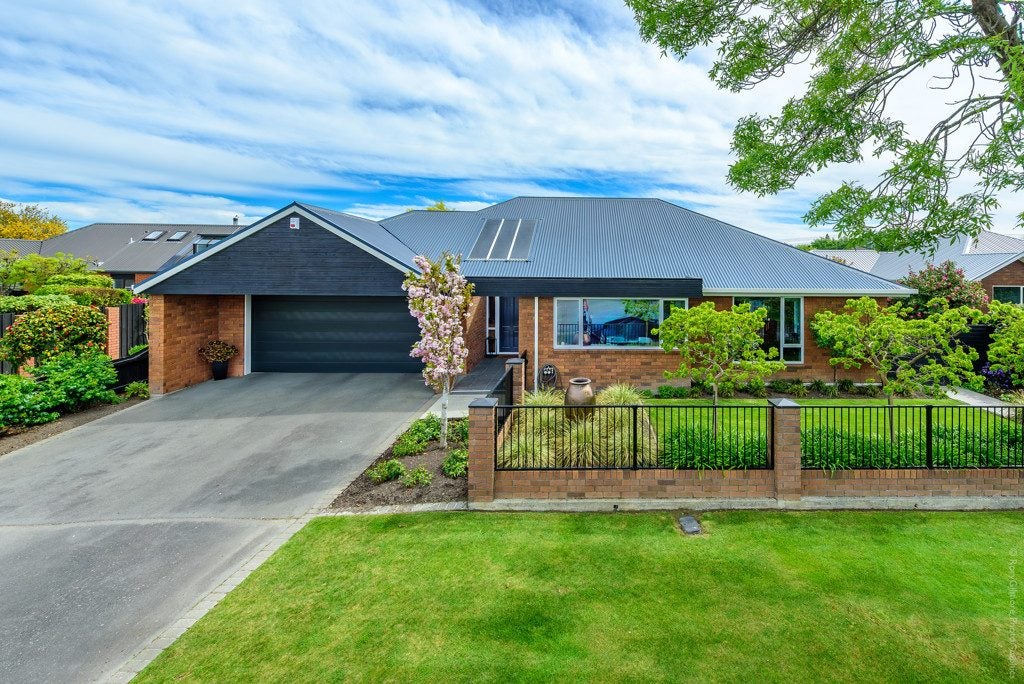32 Althorp Place, Avonhead, Christchurch - Carousel 1