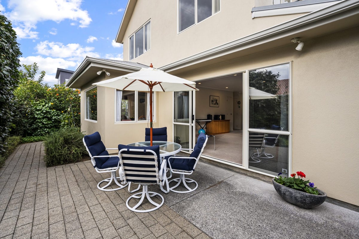 1/122 Selwyn Street, Onehunga, Auckland - Carousel 2