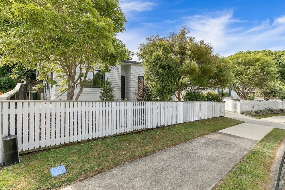 104 Rangituhi Crescent, Takapuwahia, Porirua - Carousel 26