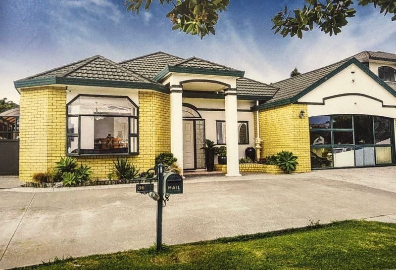 36 Santa Ana Drive, Dannemora, Auckland - Carousel 1