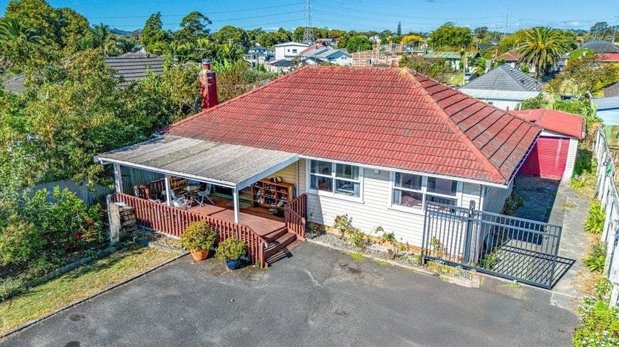 81 Preston Road, Clover Park, Auckland - Carousel 1