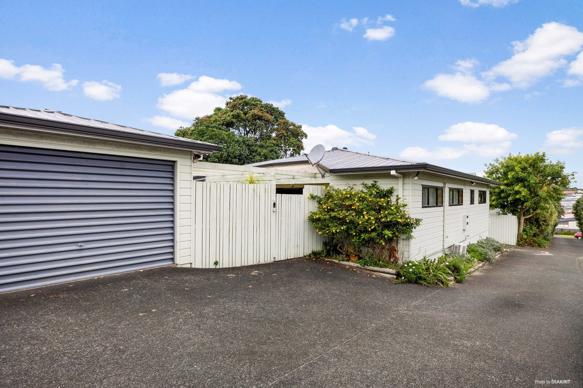 14A Albatross Road, Red Beach, Whangaparāoa - Carousel 1