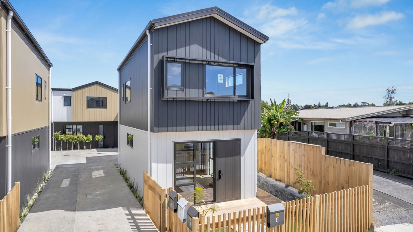 73A Archmillen Avenue, Pakuranga Heights, Auckland - Carousel 1
