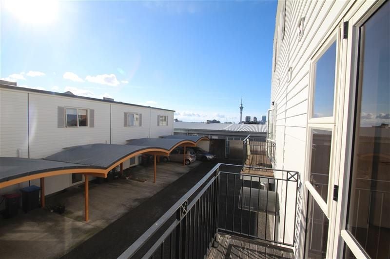 122I Newton Road, Eden Terrace, Auckland - Carousel 2