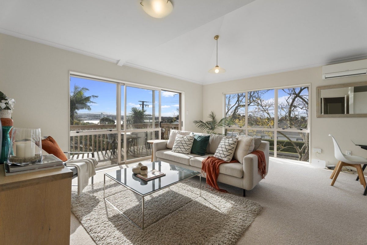 14 Woodward Avenue, Mangere Bridge, Auckland - Carousel 2