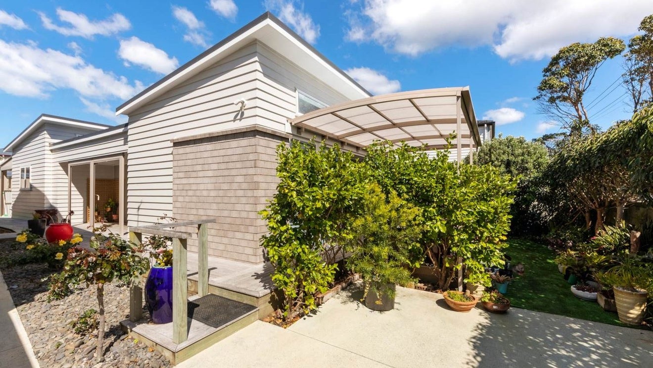 2A Armagh Road, Blockhouse Bay, Auckland - Carousel 1