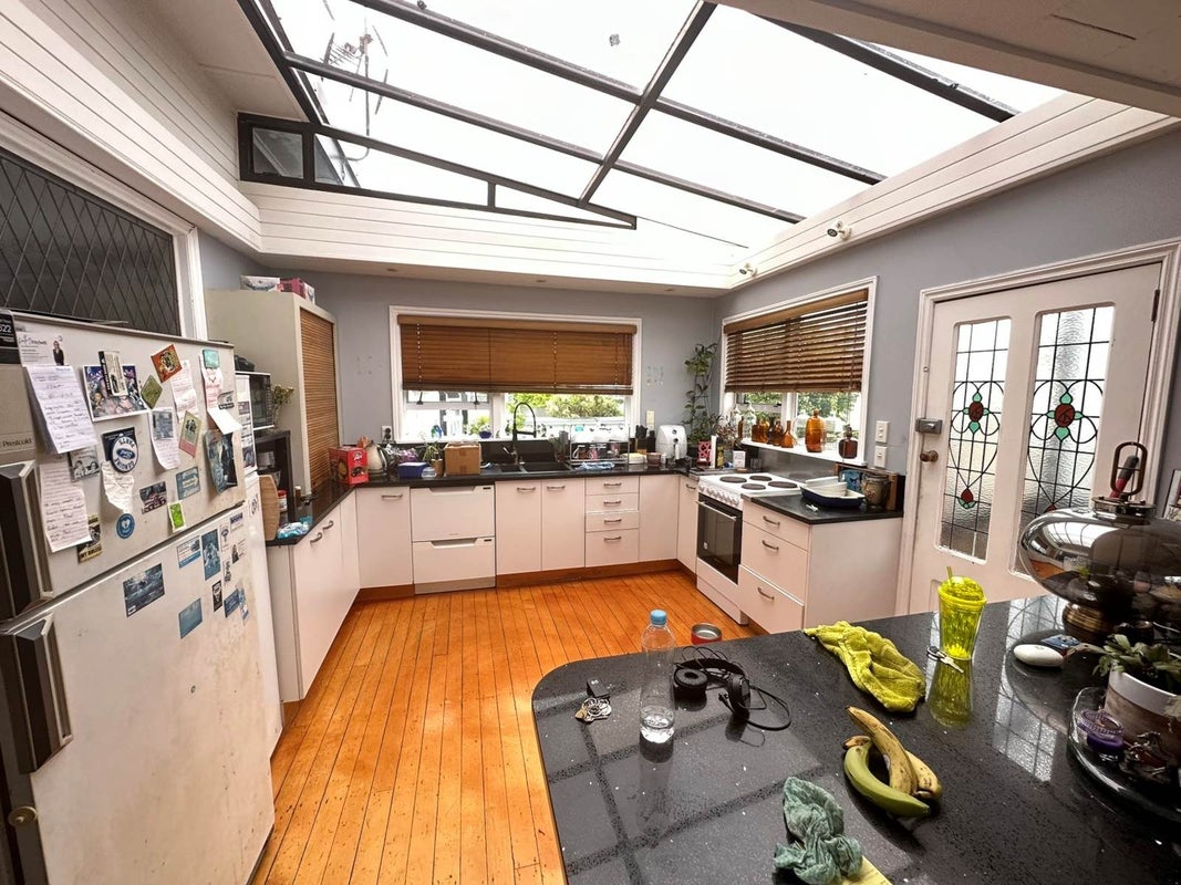 3 Hillary Heights Avenue, Glendene, Waitakere City, Auckland - Carousel 2