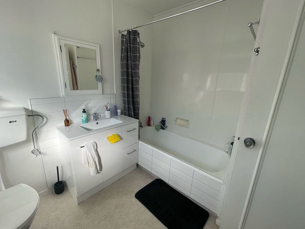 34 Duchess Place, Maupuia, Wellington - Carousel 8