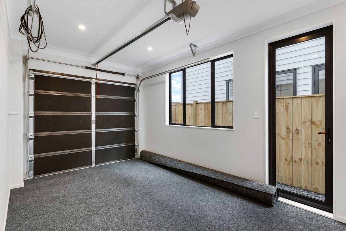 44 Drumbuoy Drive, Flat Bush, Auckland - Carousel 29