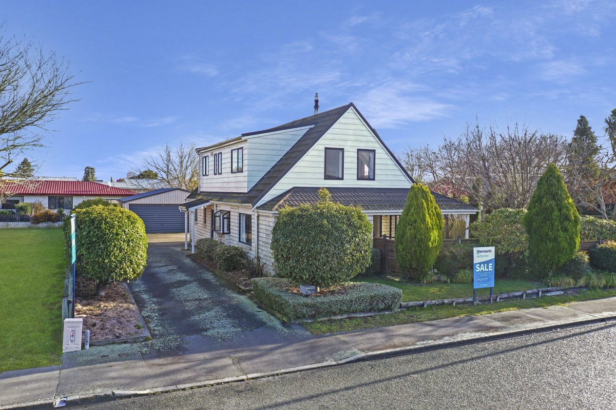 23 Tucker Street, Allenton, Ashburton - Carousel 1