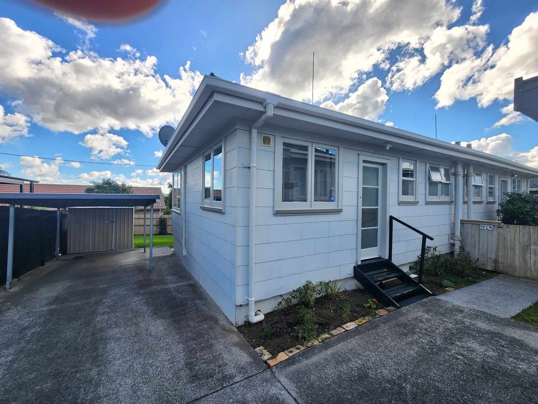 27B West Coast Road, Glen Eden, Auckland - Carousel 1
