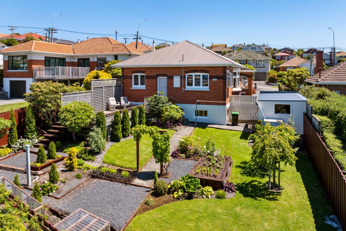 81 Middleton Road, Kew, Dunedin - Carousel 25