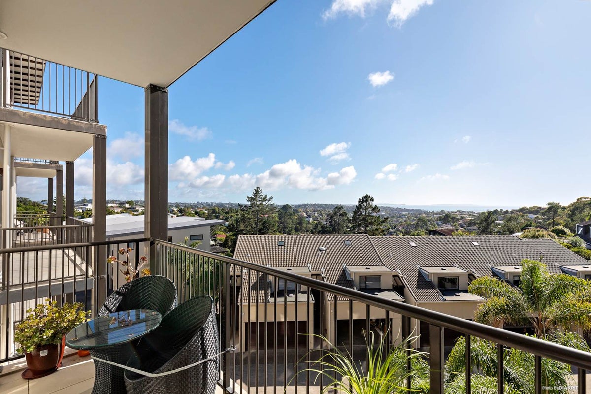 86 Killybegs Drive, Pinehill, Auckland - Carousel 22