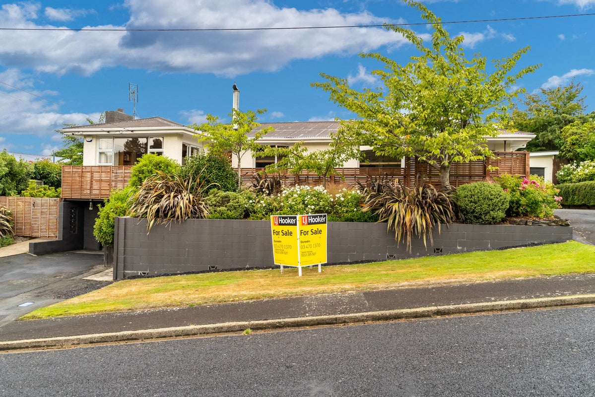 120 Martin Road, Fairfield, Dunedin - Carousel 1