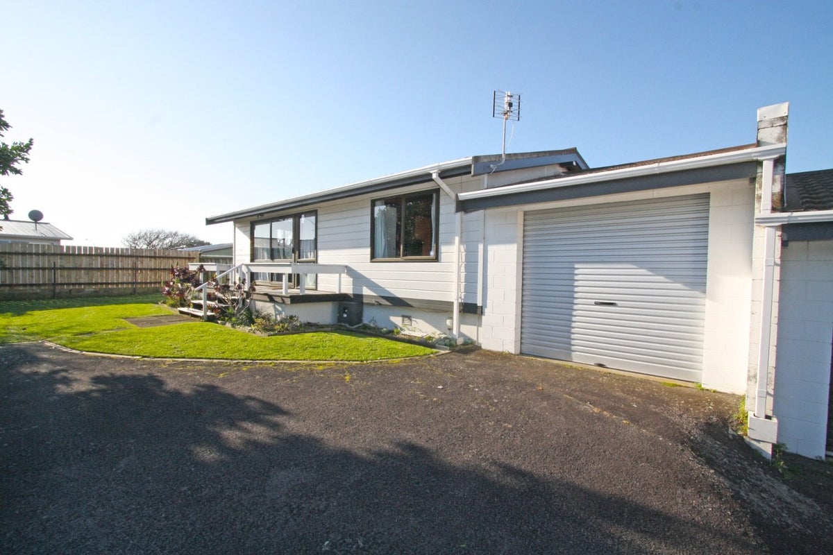 193B Parklands Avenue, Bell Block, New Plymouth - Carousel 2