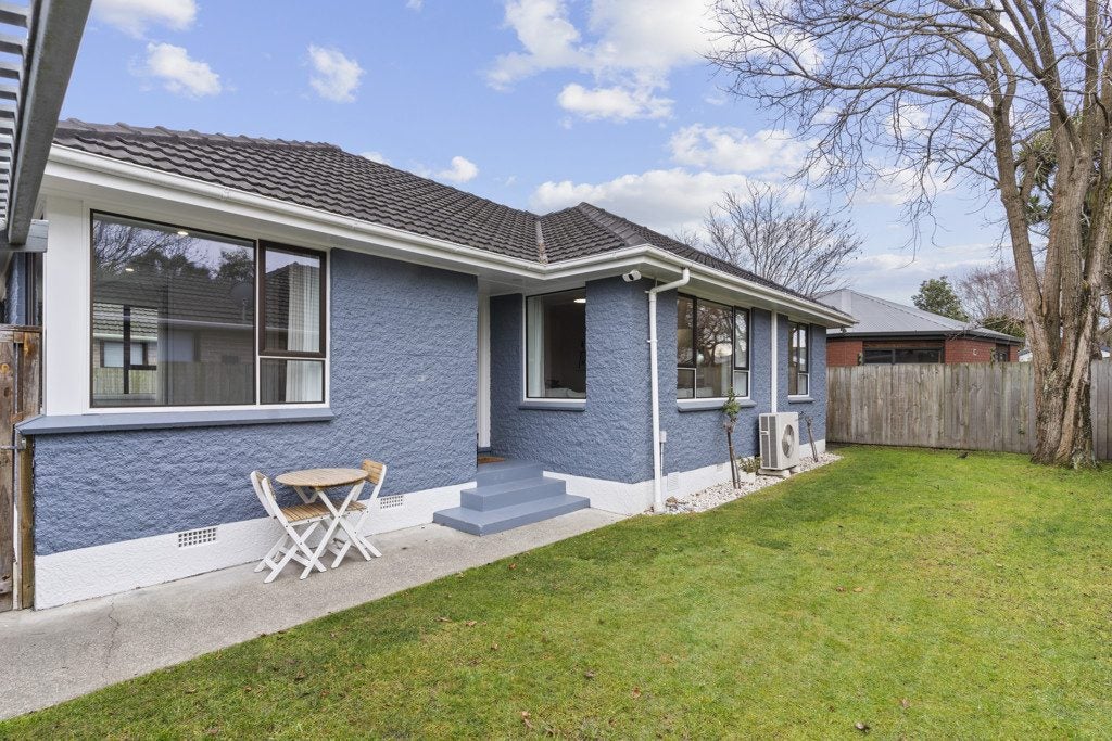 9 PINEHURST CRESCENT, Russley, Christchurch - Carousel 1