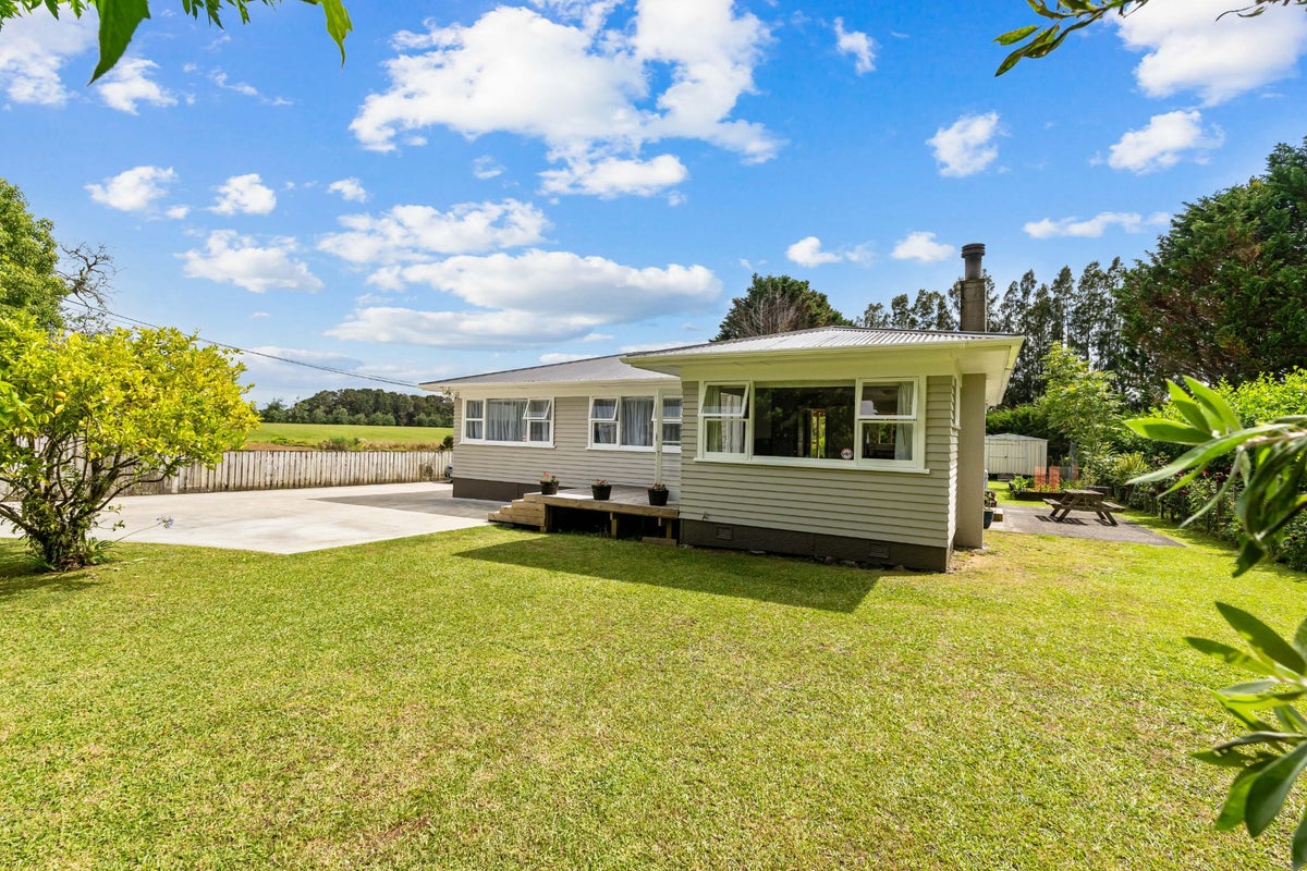 498 Vinegar Hill Road, Kamo - Carousel 2