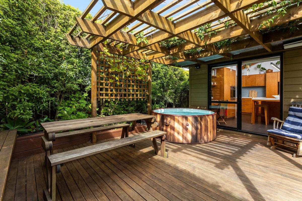 1/92 Kervil Avenue, Te Atatu Peninsula, Auckland - Carousel 2