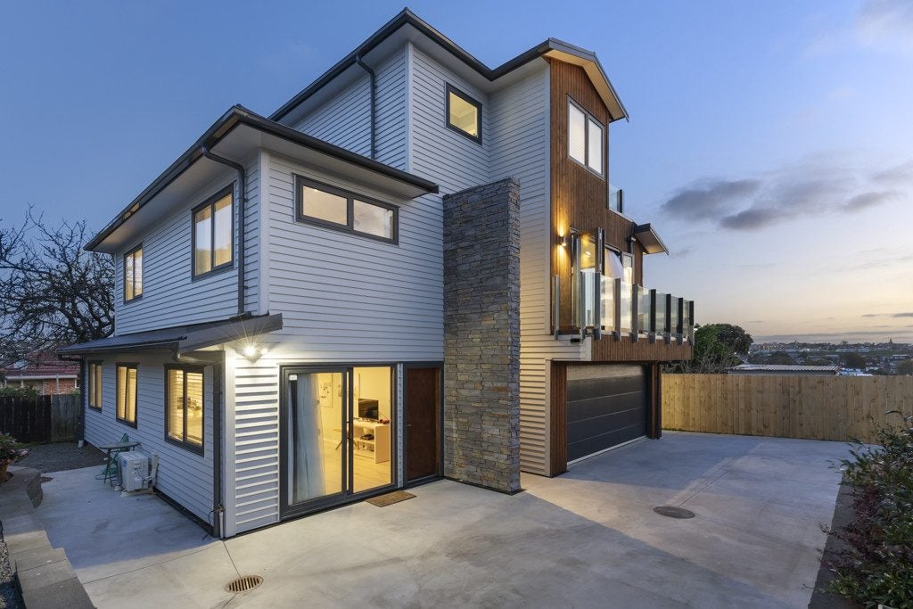 14A Parfitt Street, Mount Roskill, Auckland - Carousel 2