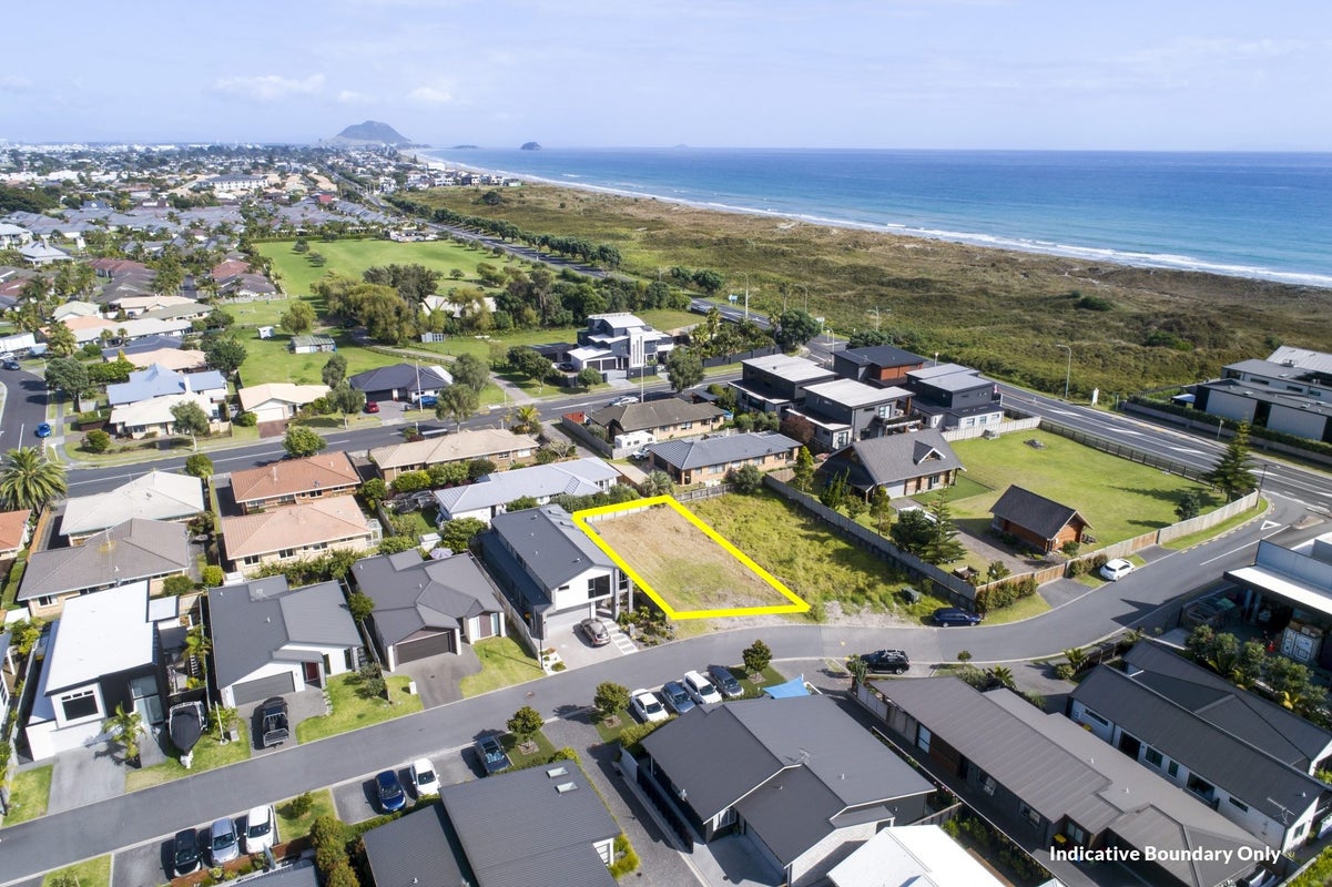 4 Hugo Way, Papamoa Beach, Papamoa - Carousel 1