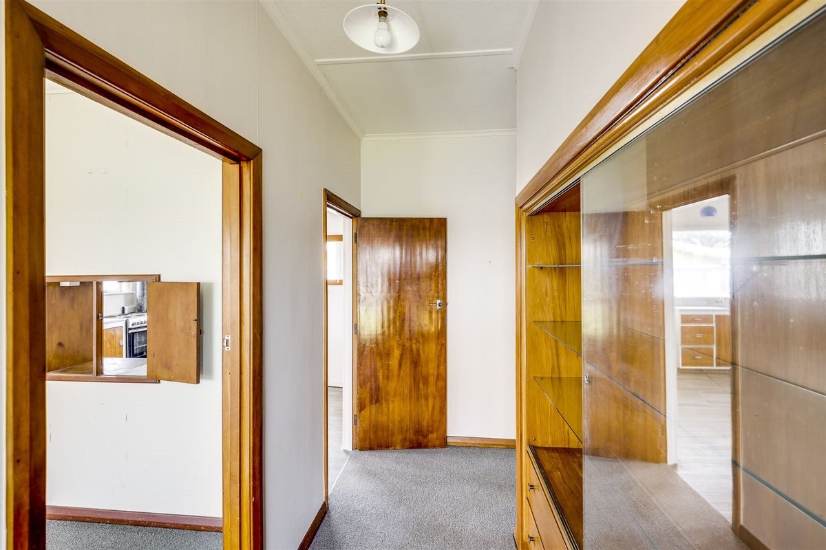 313 Kennedy Road, Onekawa, Napier - Carousel 2