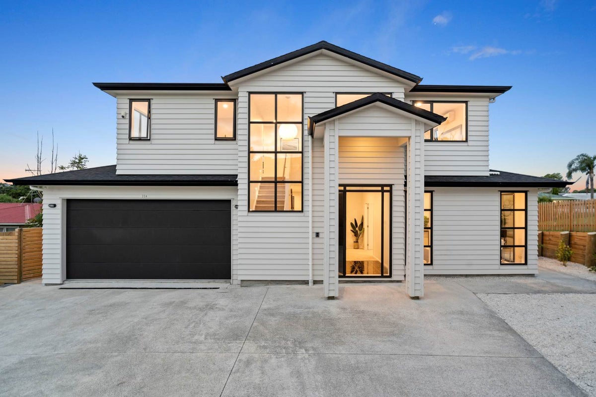 33A Diana Drive, Glenfield, Auckland - Carousel 1