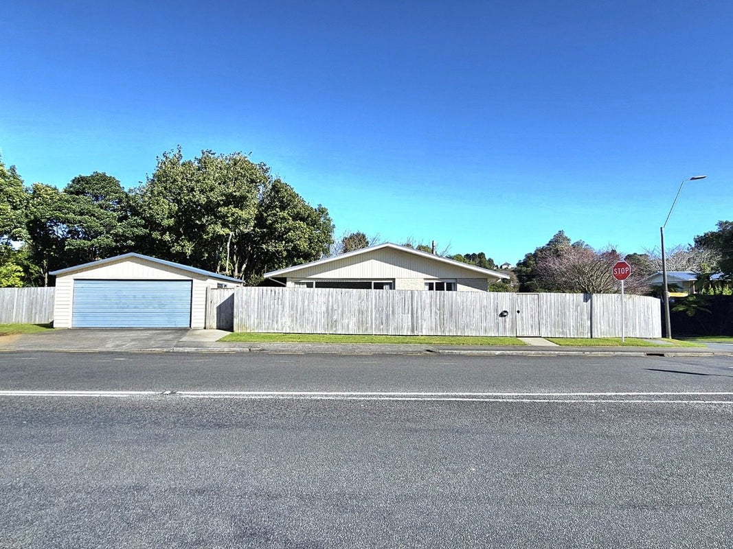 235 Heta Road, Merrilands, New Plymouth - Carousel 24