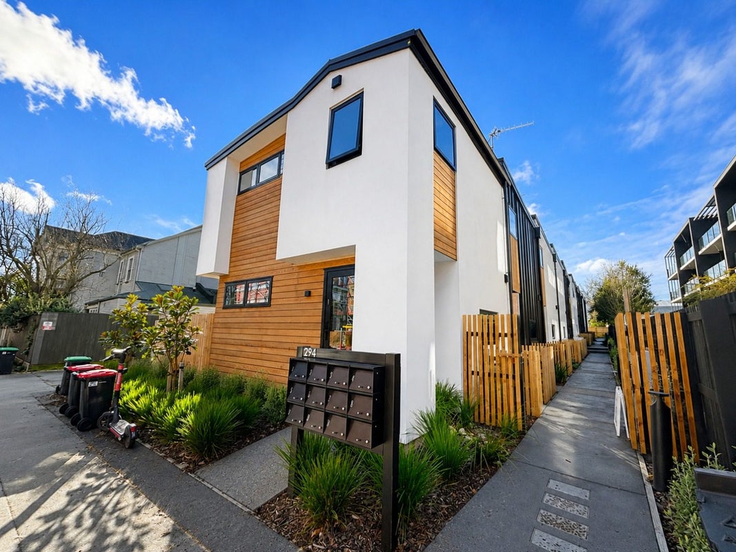 6/294 Madras Street, Christchurch Central, Christchurch - Carousel 1