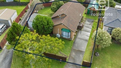 6 Coubray Place, Botany Downs, Auckland - Carousel 1