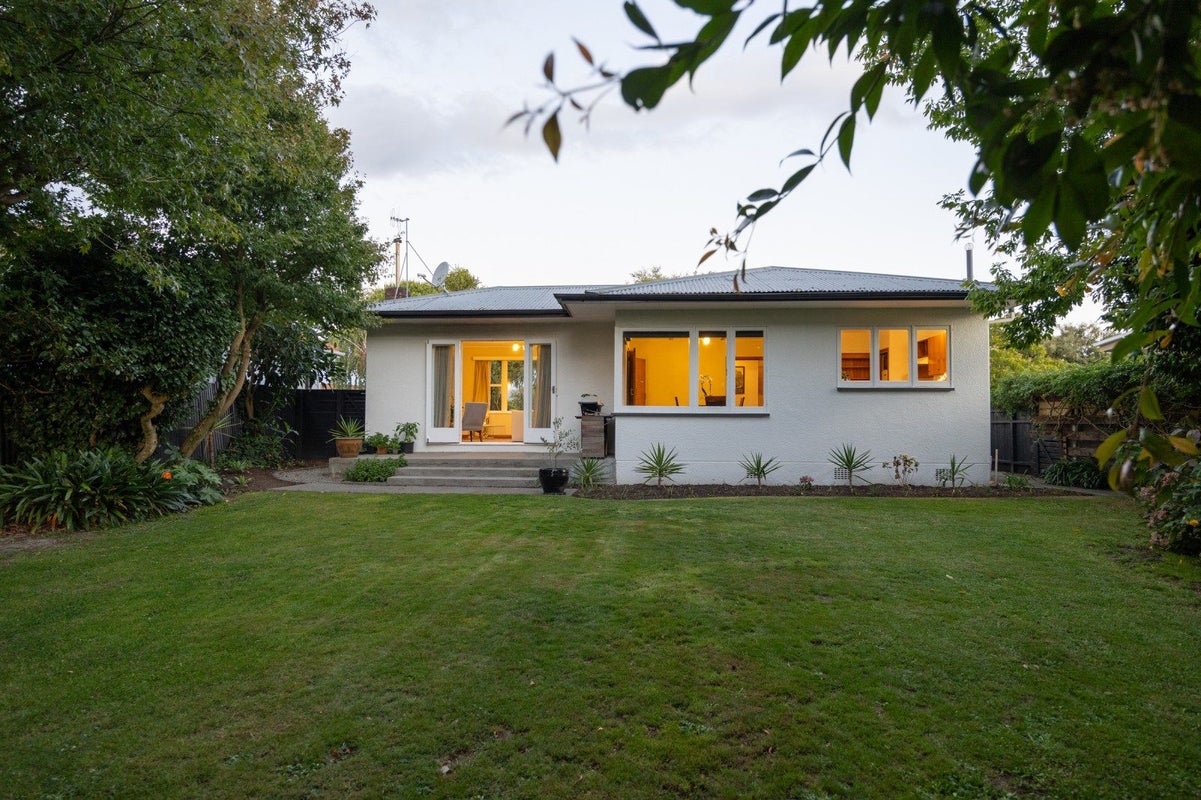27 Winston Avenue, Hokowhitu, Palmerston North - Carousel 15