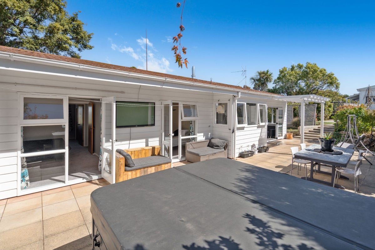 7 Manuka Street, Lansdowne, Masterton - Carousel 2