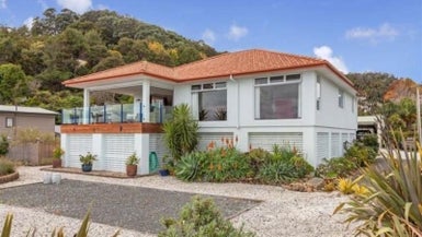 3 Trotter Avenue, Waiomu, Thames - Carousel 1