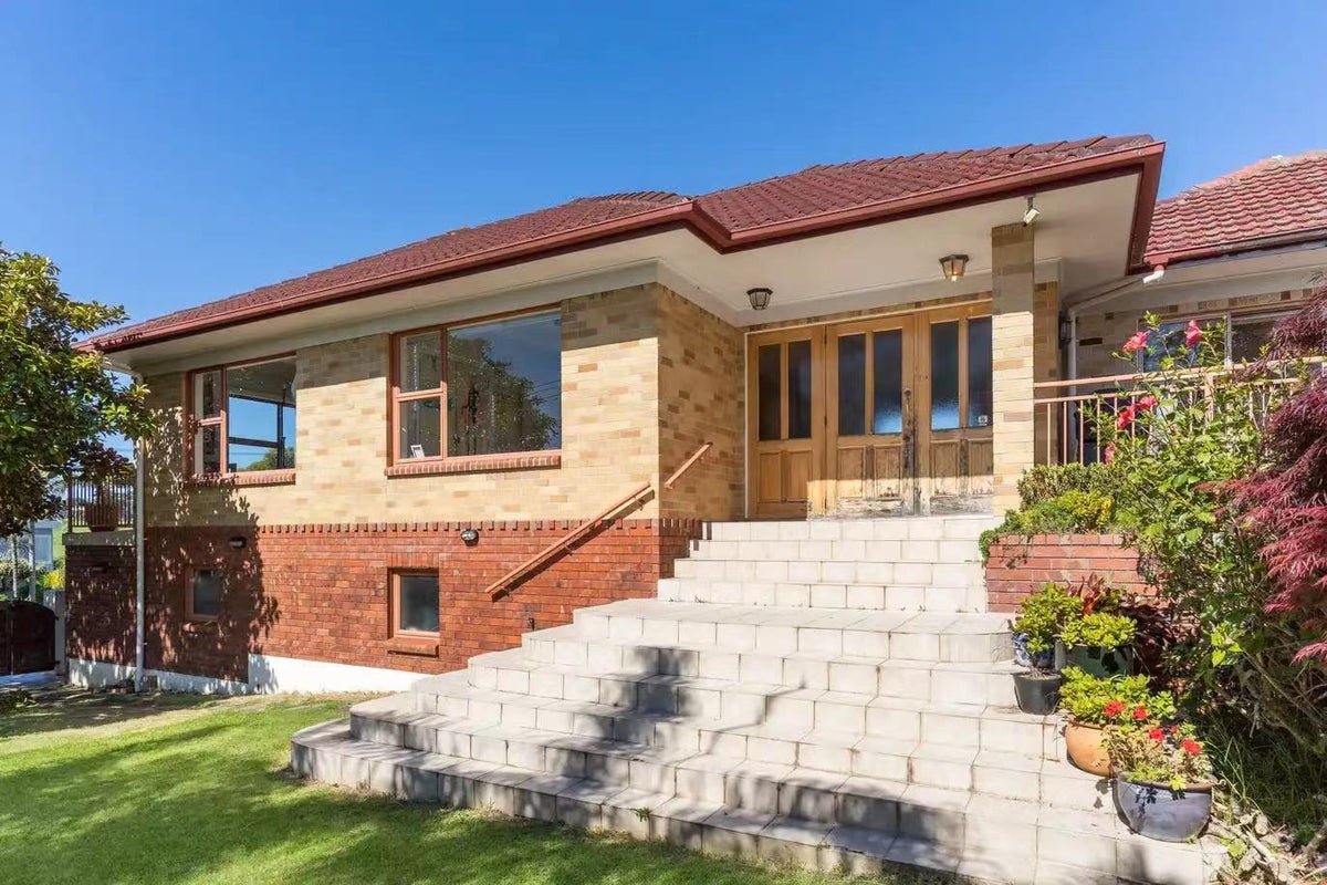 27 Carnarvon Avenue, Glendowie, Auckland - Carousel 1
