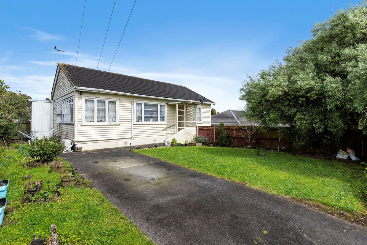 26 Farrelly Avenue, Wesley, Auckland - Carousel 1