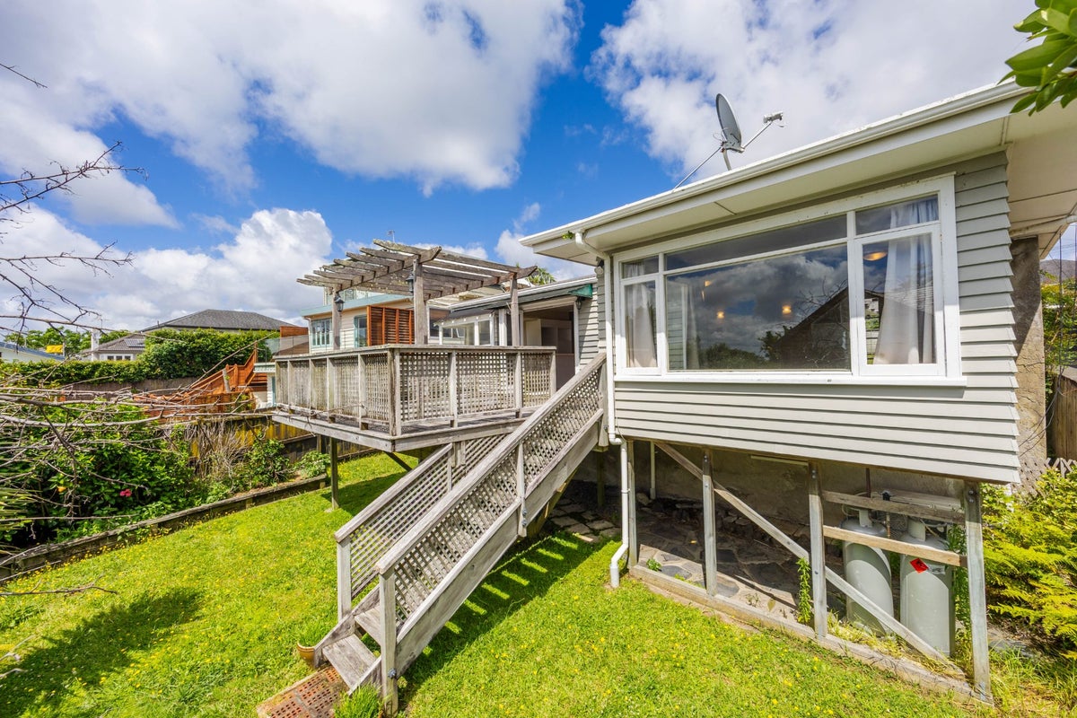 93 Sylvan Avenue, Northcote, Auckland - Carousel 2